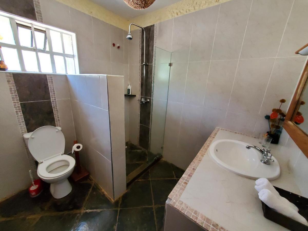 Mwanzo Lodge Naivasha Buitenkant foto