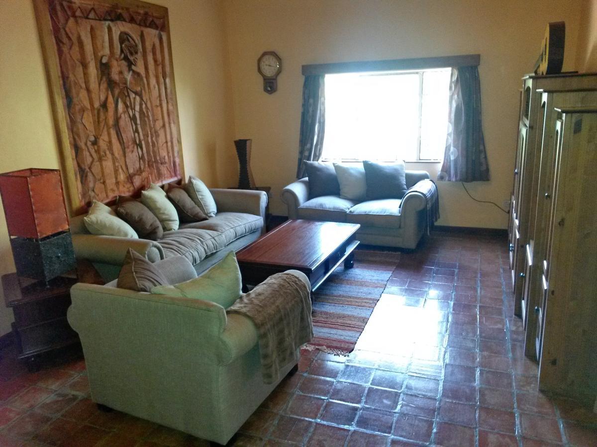 Mwanzo Lodge Naivasha Buitenkant foto