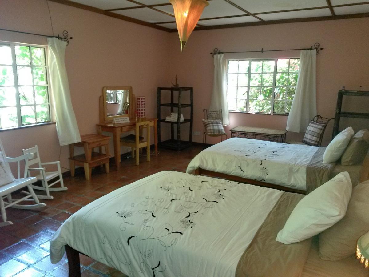 Mwanzo Lodge Naivasha Buitenkant foto