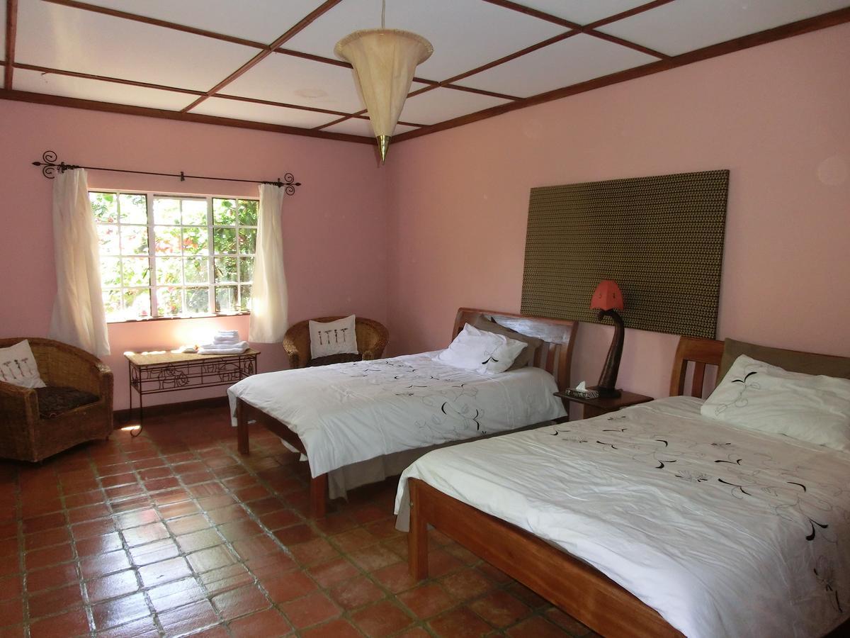 Mwanzo Lodge Naivasha Buitenkant foto