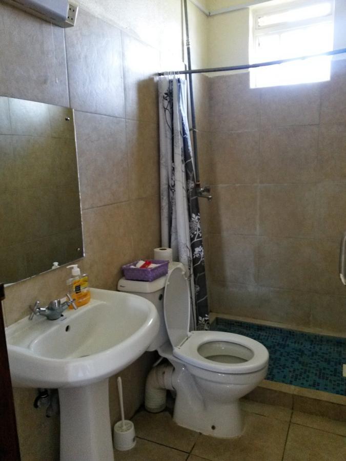 Mwanzo Lodge Naivasha Buitenkant foto