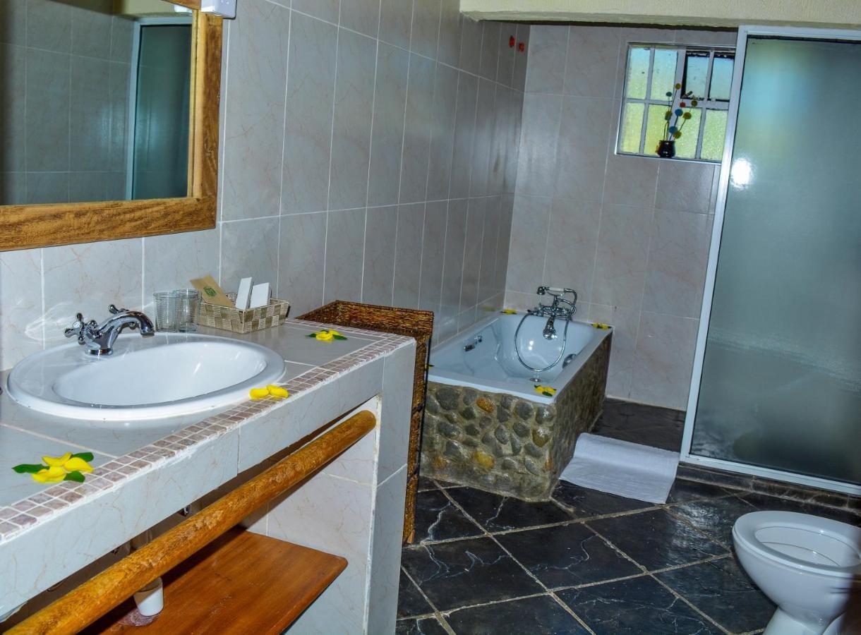 Mwanzo Lodge Naivasha Buitenkant foto